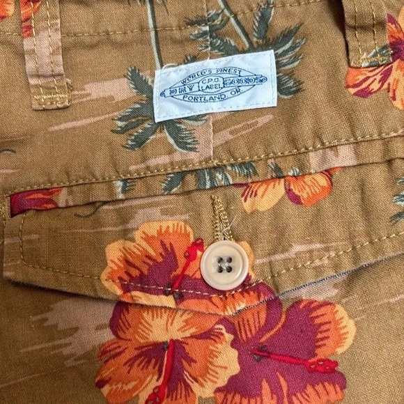 CPO Provisions men’s tan tropical 8” inseam shorts size 36 - Picture 7 of 10